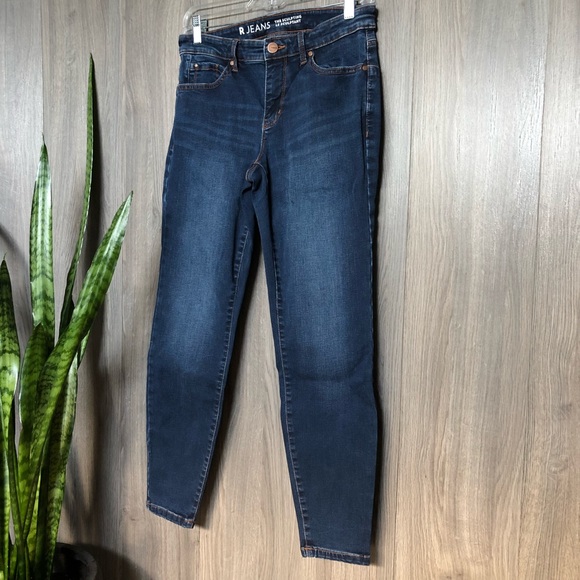 R Jeans - The Sculpting - Picture 3 of 13
